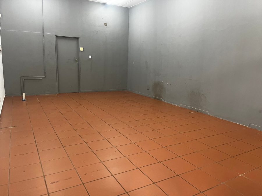 To Let Commercial Property for Rent in Schoemansville North West